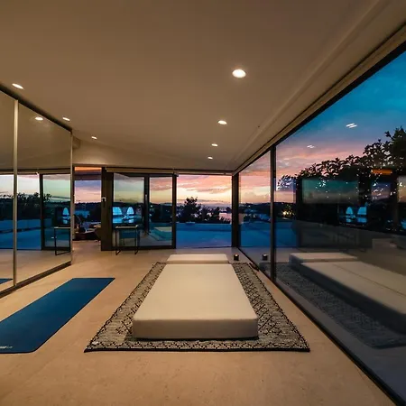 South Blue Luxury Penthouse Apartment *