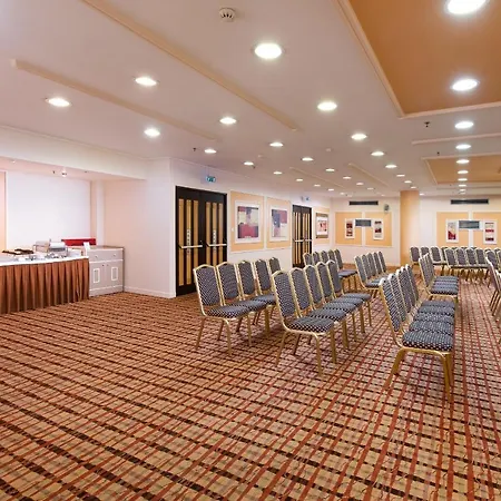 Crowne Plaza Centre By Ihg 5*