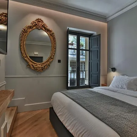 Nikiou Luxury 4* Athens