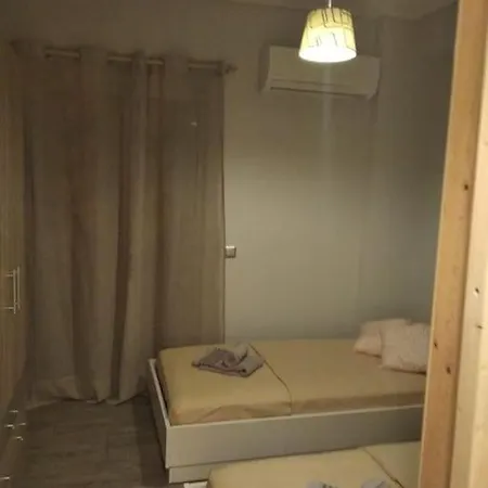 Nice& Cozy Flat 1min From The Heart Of Athens.wifi *
