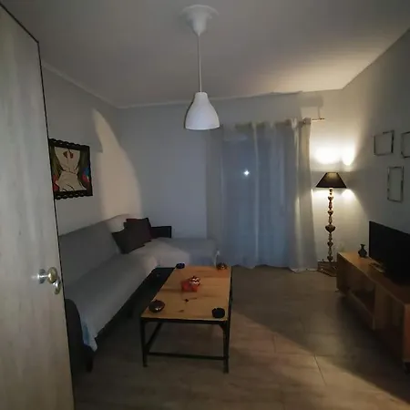Apartment Nice& Cozy Flat 1min From The Heart Of Athens.wifi