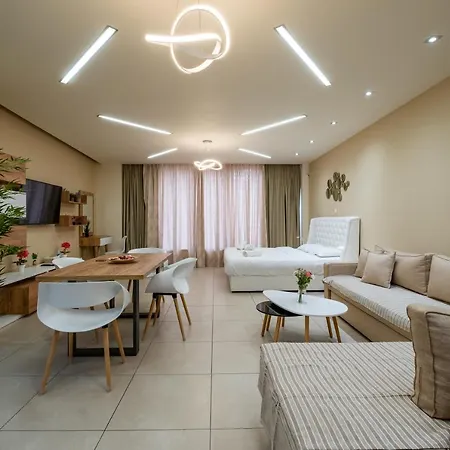 Amazing @ Monastiraki Subway Station Apartamento Atenas