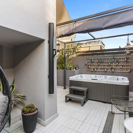 Luxe House In Glyfada With Near Metro Station C8 * Athens