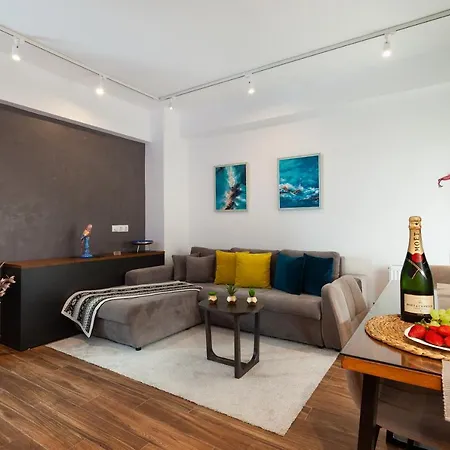 Apartment Seaside By Flisvos Marina *