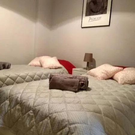 Nice& Cozy Flat 1min From The Heart Of Athens.wifi