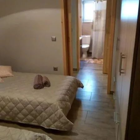 Nice& Cozy Flat 1min From The Heart Of Athens.wifi * Athens