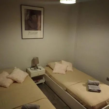 Nice& Cozy Flat 1min From The Heart Of Athens.wifi Apartment Athens