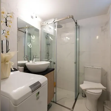 Medluxe Cozy Apartment! * Athens