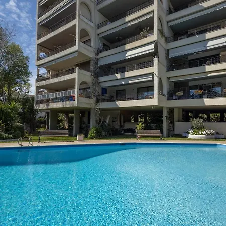 Seaside With 3 Bdrm And Shared Pool! Apartment Athens