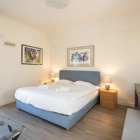 Downtown Cocoon With Roof Deck Apartment