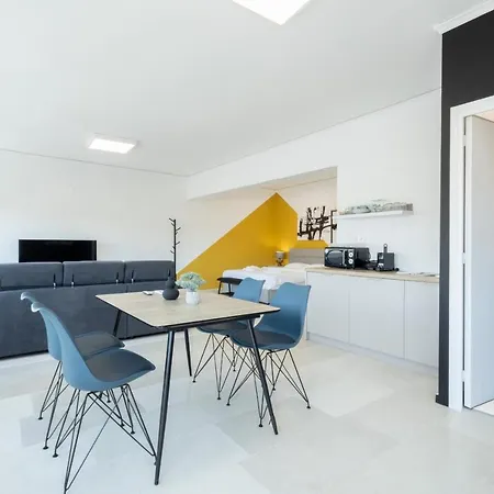 Hip And Fun A Apartment
