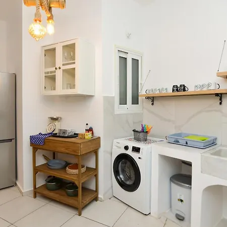 Appartement Stylish Next To Acropolis, Metro Stop Fix