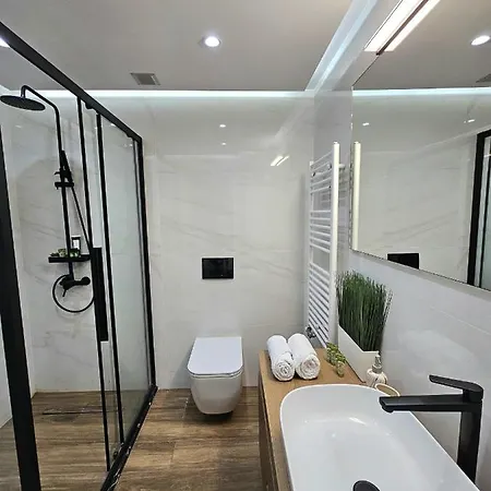 Modern Garden View In Voula, - Luxe Apartment *
