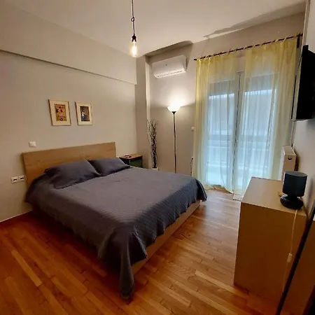 Christina-anna Athens: Center Near Acropolis And National Gardens Apartment *