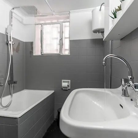 Aristo Center Near Metro Apartment Athens