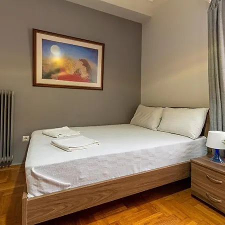 Apartment Aristo Center Near Metro Athens