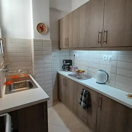 Vintage With Modern Amenities Apartment