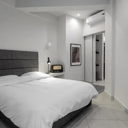85 Sqm In The Heart Of Rooftop Deck Apartment