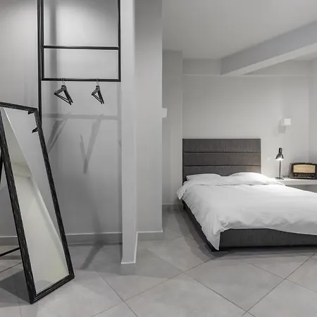 85 Sqm In The Heart Of Rooftop Deck Apartment