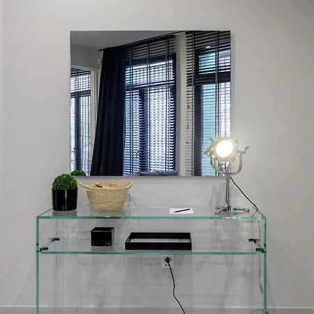 85 Sqm In The Heart Of Rooftop Deck Apartment *
