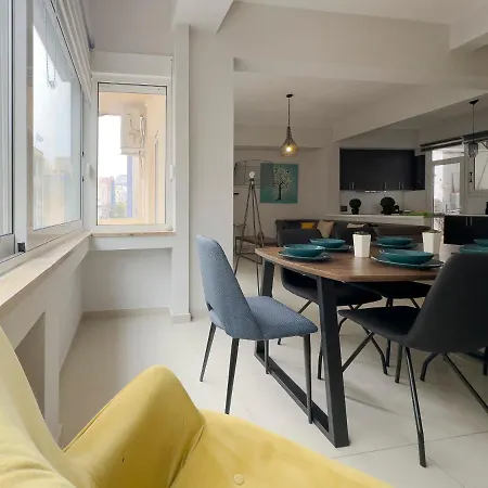 Satovriandou Spacious 128sqm In Athén