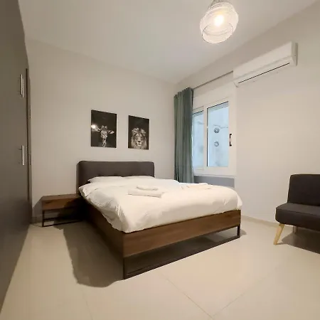 Satovriandou Spacious 128sqm In Athén