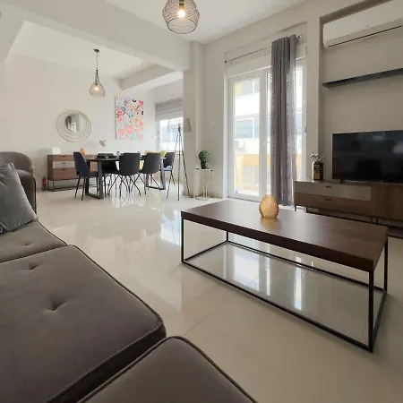 Satovriandou Spacious 128sqm In Apartman *