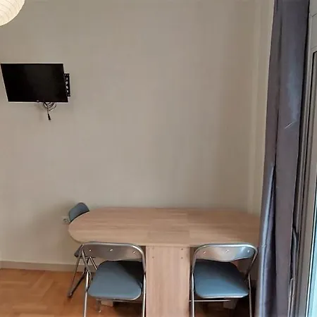 Cozy In Nea Smyrni Athens