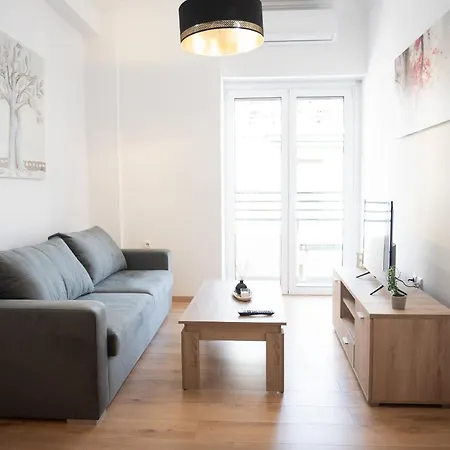 Cozy Flat 5min To Subway Station Athens