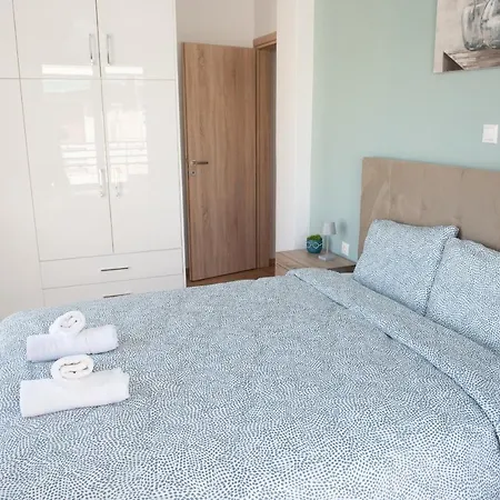 Cozy Flat 5min To Subway Station Athens