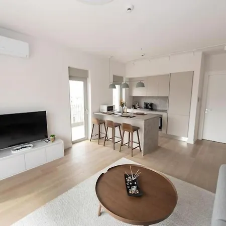Brand-new Flat With A View Διαμέρισμα