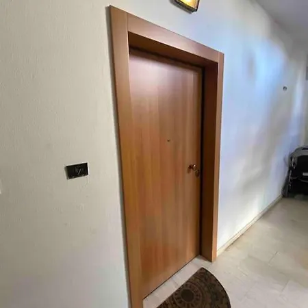 520 爱琴海公寓: 欧式风格电梯房近地铁 Apartment Athens