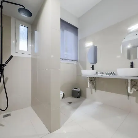 Satovriandou Spacious 128sqm In Apartman *