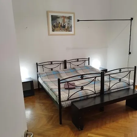 Pilika4 * Athens