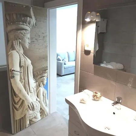 Attalos Luxury Flat Psyrri Square Apartment
