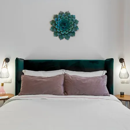 2 Mazi Apartment *