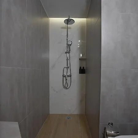 Apartment Tip - *