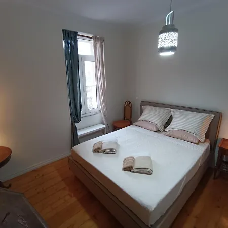 Acroview Apartment