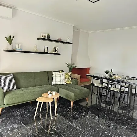 Modern Garden View In Voula, - Luxe Apartment *