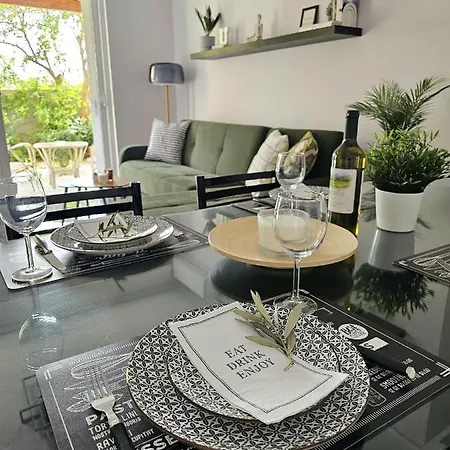 Modern Garden View In Voula, - Luxe *