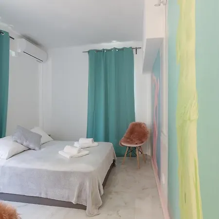 Aphrodite Apartment *