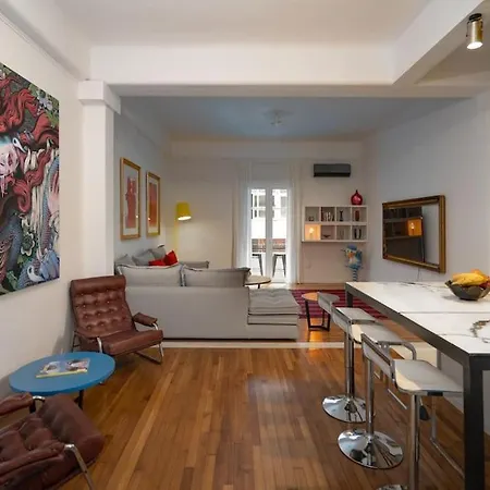 Apartment Ebullience - Stylish & Chic