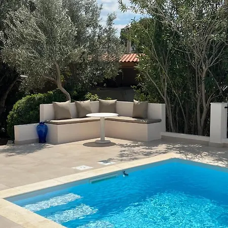 Reina On The Hill Of Vouliagmeni Villa *