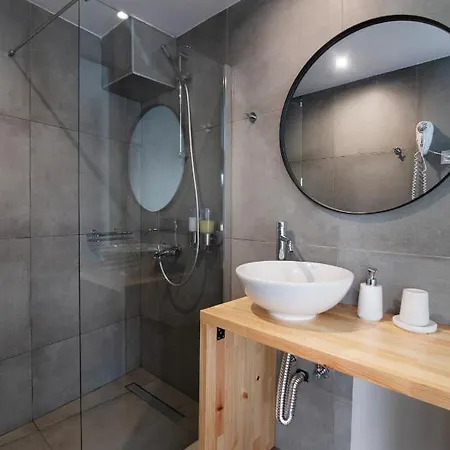 Olvia 3* Athens