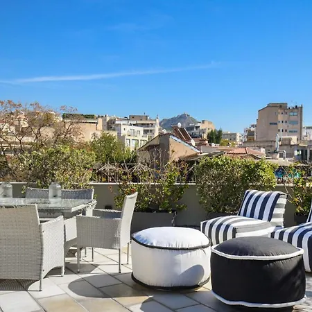Superb With Rooftop, Perfect For 5 Guests, 85sqm