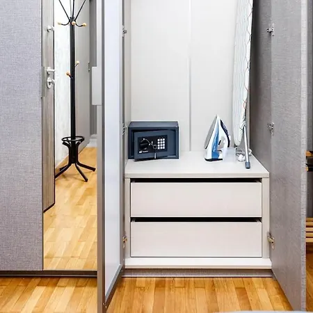 Apartment Lk -b- Metro Larissis 6' Walk -