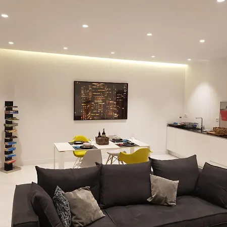 Stylish In Kolonaki Apartment *