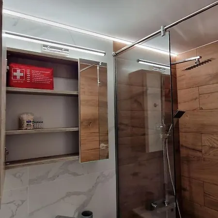 Lk -b- Metro Larissis 6' Walk - Apartment *