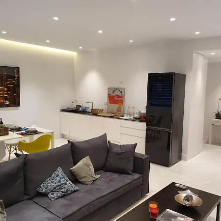 Stylish In Kolonaki Apartment Athens