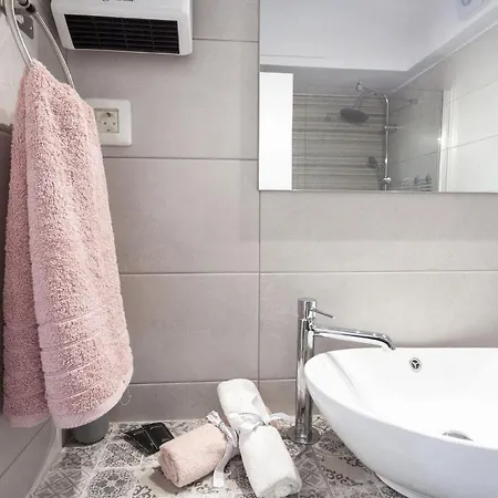 Fedias Luxury Flat Psyrri Square